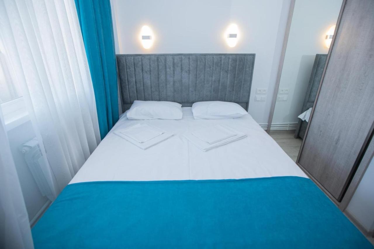 Yereone Hotel Apartment เยเรวาน ภายนอก รูปภาพ