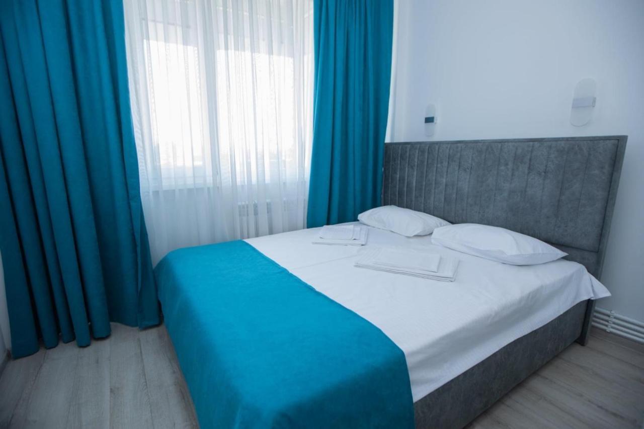 Yereone Hotel Apartment เยเรวาน ภายนอก รูปภาพ